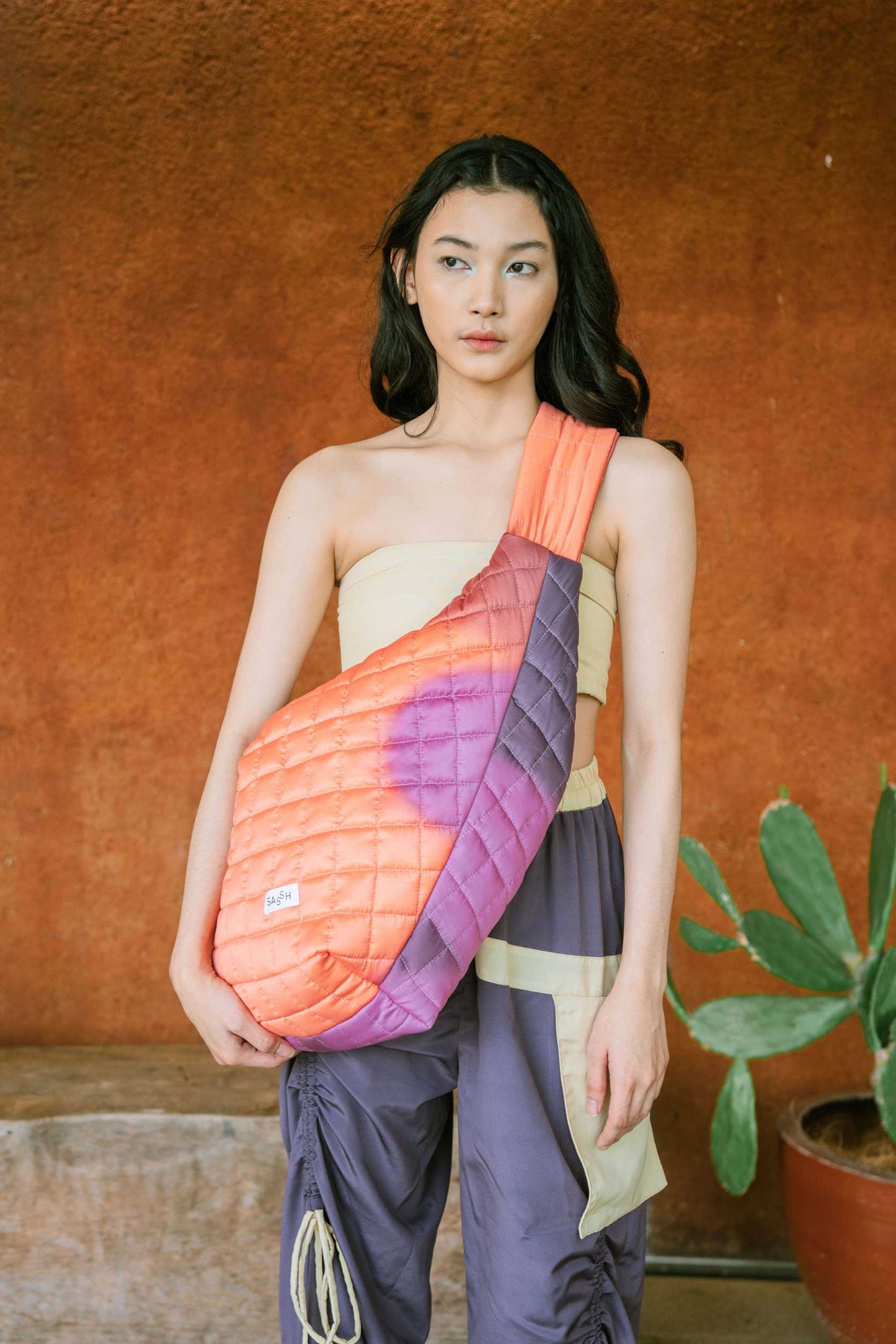 CLORA Puffy Bag