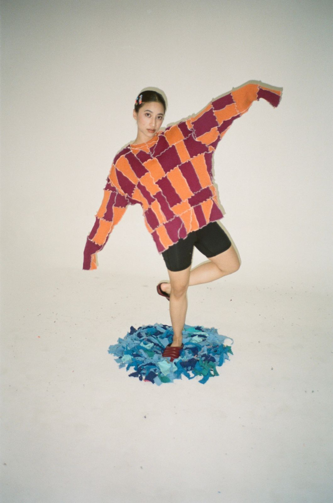T-18 Oversize Sweat in Eggplants & Orange